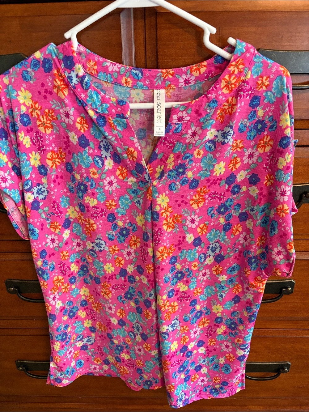 Scarlet Floral Short Sleeve Women's Tee - Bright Pink